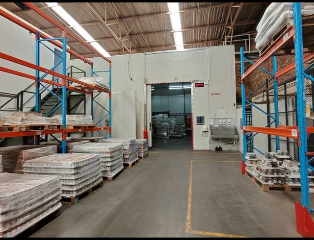 6,490M² WAREHOUSE TO LET IN CITY DEEP
